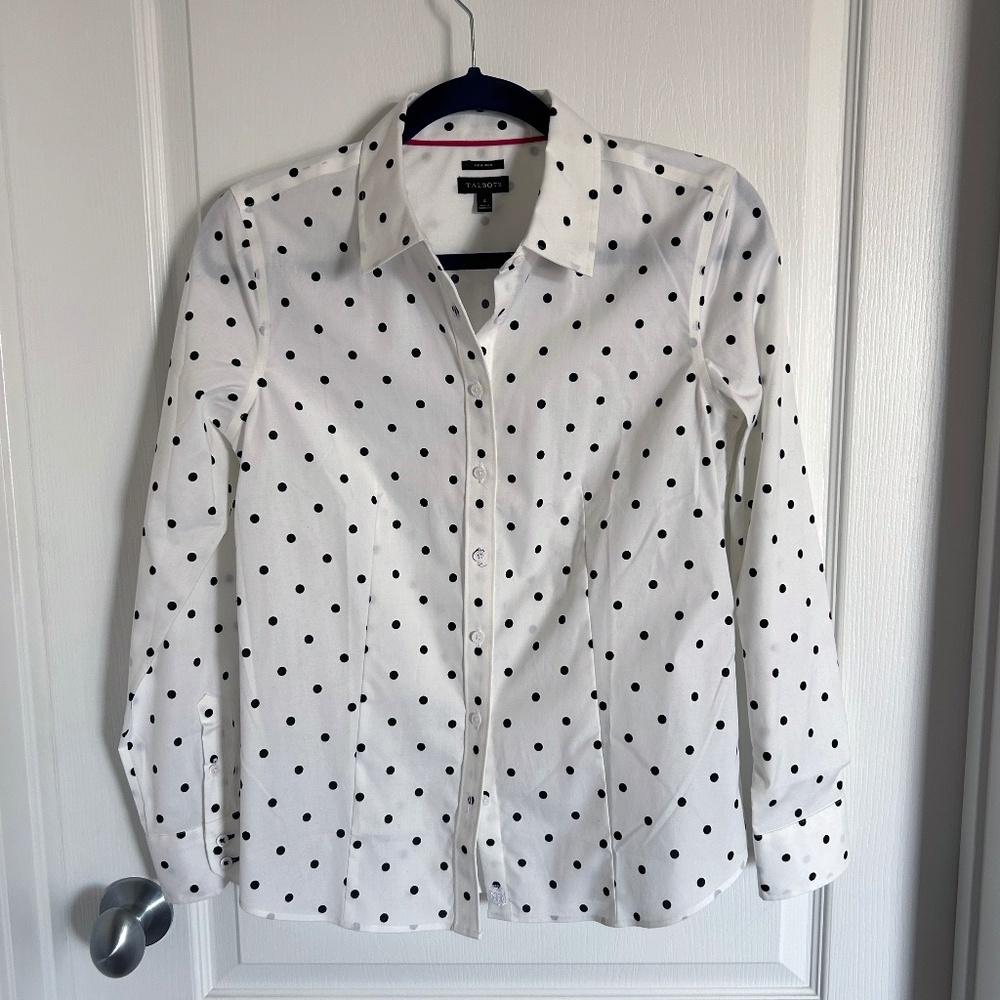 Talbot's Polka Dot long sleeve No Iron blouse, size 4
